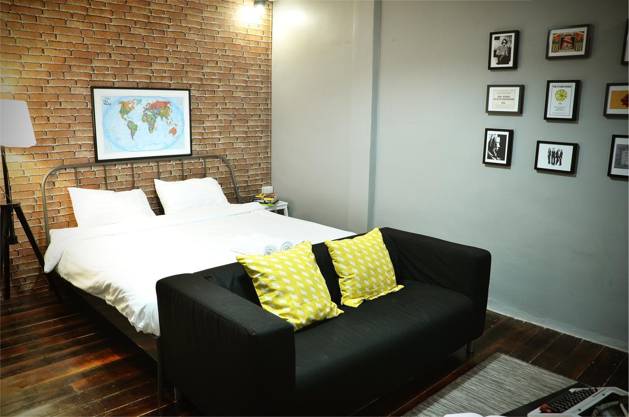 Goodfellas Thong Lo Hostel #Check In Time Needed# Бангкок Экстерьер фото